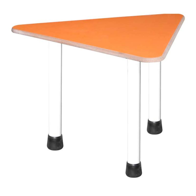 میز مثلث